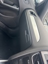 Guantera Audi A4 B8 8K5