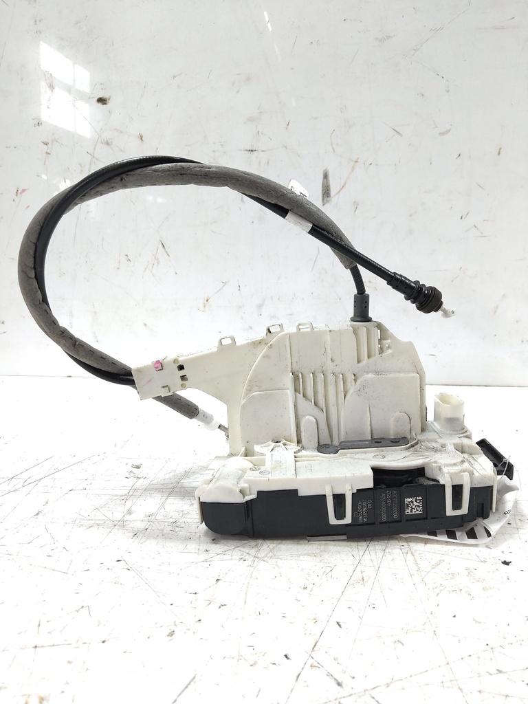 [MTD-540219] Cerradura de puerta Mercedes Sprinter 3,5 T B910