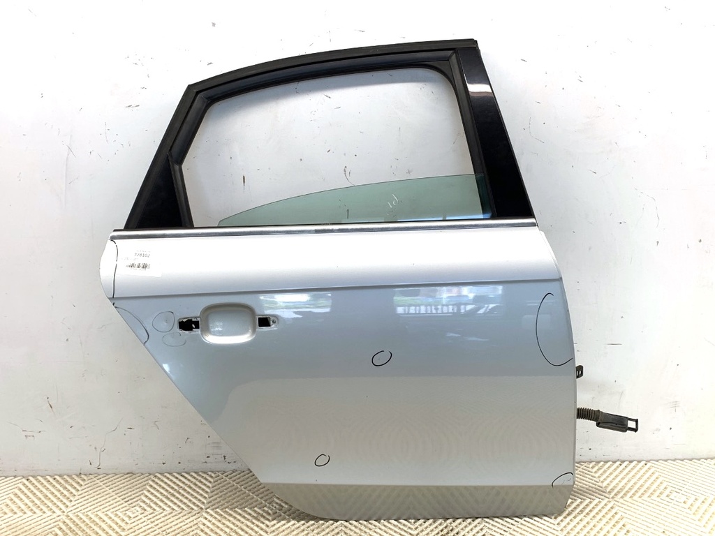 [STARK-728102] Puerta trasera derecha Audi A4 B8 (8K2) 2007-2015