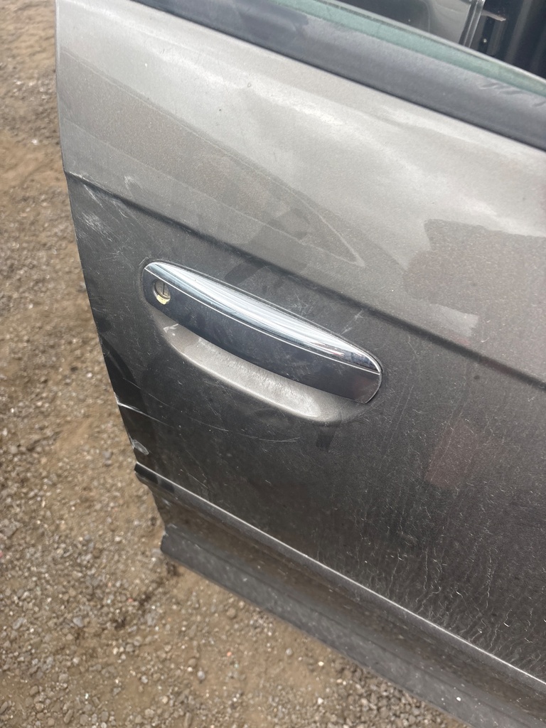 [MTD-533505] Tirador puerta delantera exterior derecho Audi A3