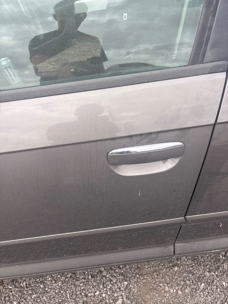 [MTD-533524] Tirador puerta delantera exterior izquierdo Audi A3