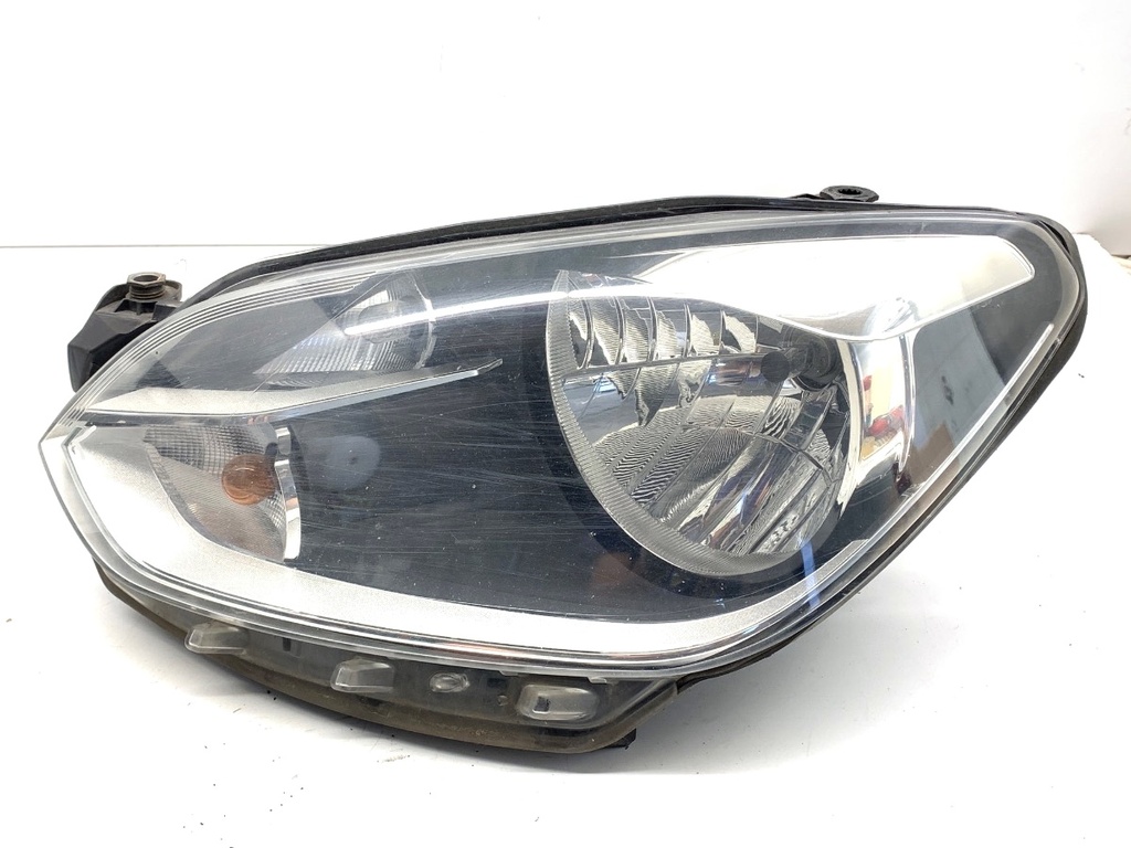 [STARK-739455] Faros delanteros izquierdo VW UP! (121, 122, BL1, BL2, BL3, 123) 2011-2022