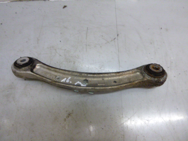 [MTD-266114] Brazo de suspensión VW Touareg 7L
