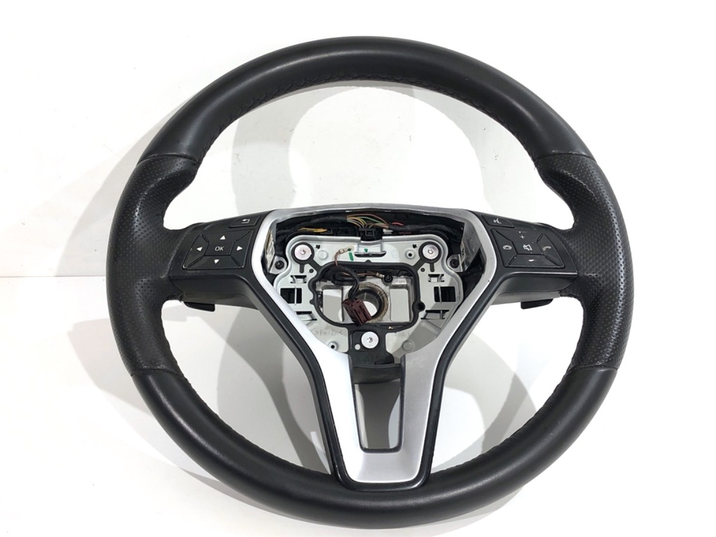 [STARK-772532] Volante Mercedes-Benz Clase E (W212) 2009-2016