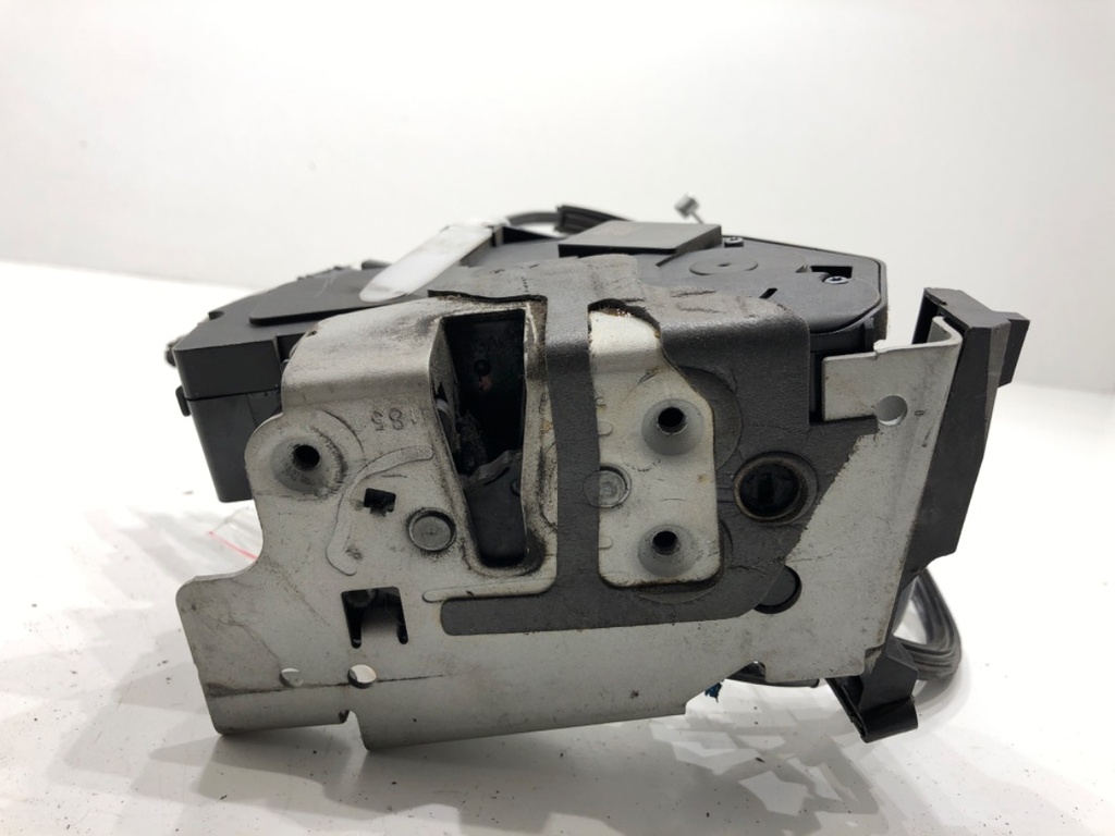 [STARK-902509] Cerradura puerta delantera derecha Ford Transit V363 Autobus 2013-2022