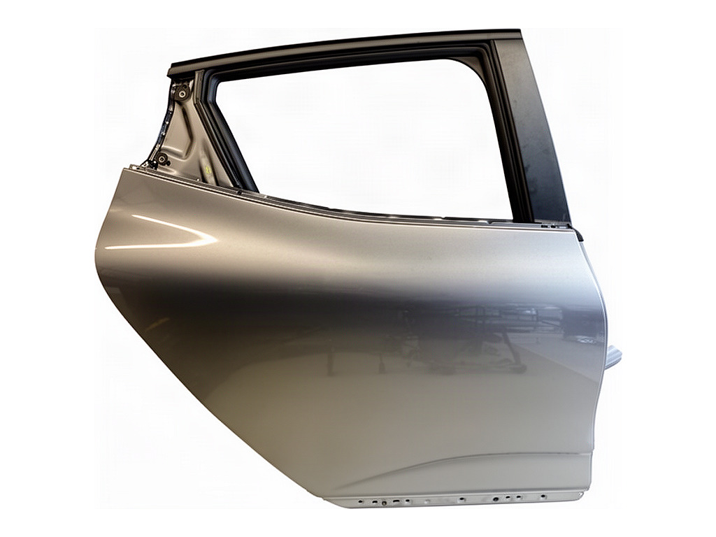 [STARK-953416] Puerta trasera derecha Mitsubishi Colt VII