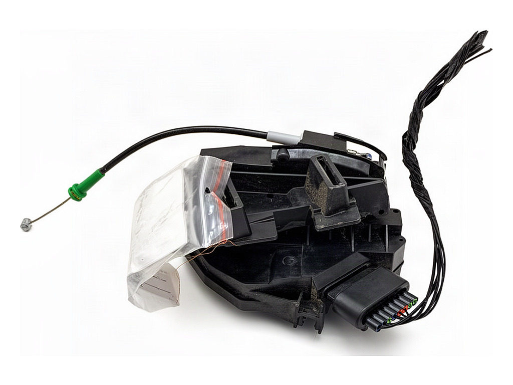 [STARK-950295] Cerradura puerta trasera izquierda Ford Fiesta VI
