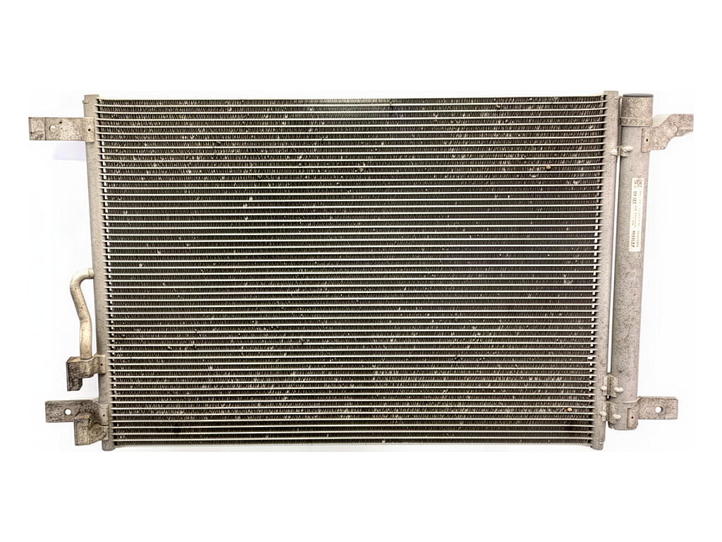 [STARK-955089] Condensador de aire acondicionado Skoda Octavia IV