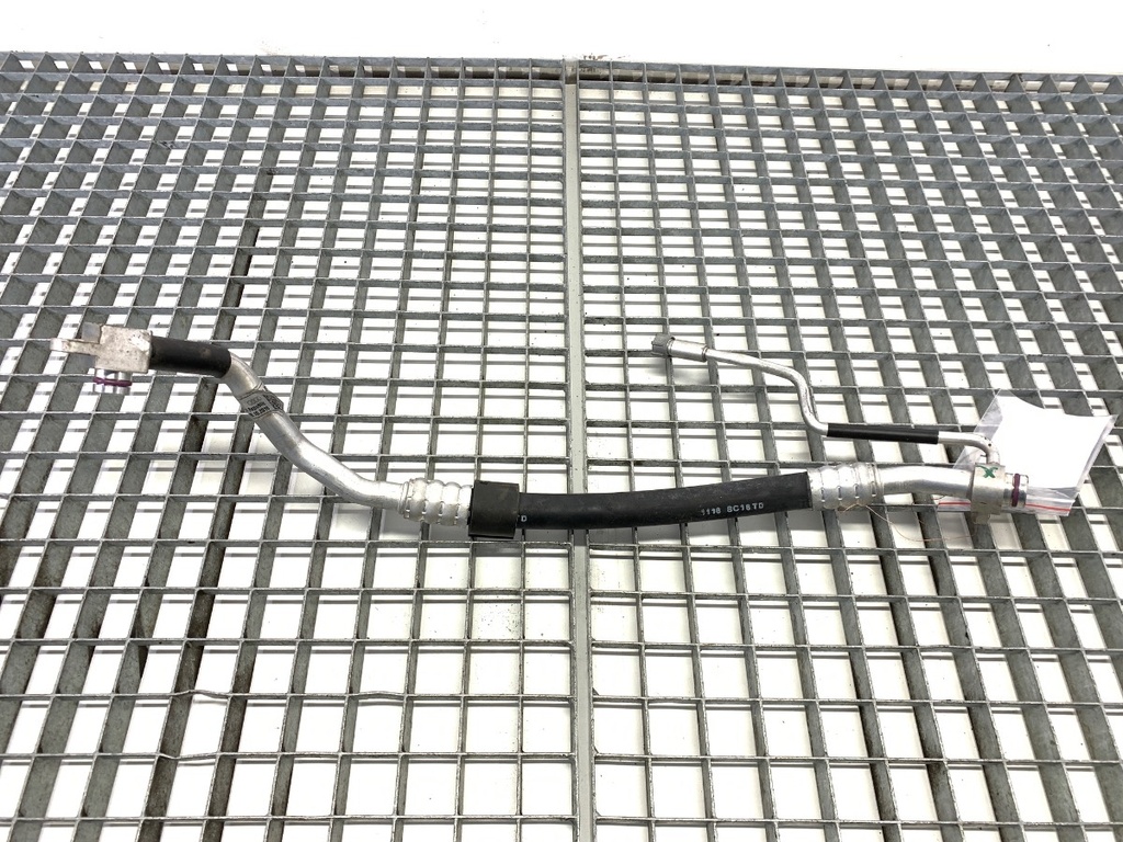 [STARK-784349] Tubo de aire acondicionado Audi A5 (F53, F5P)