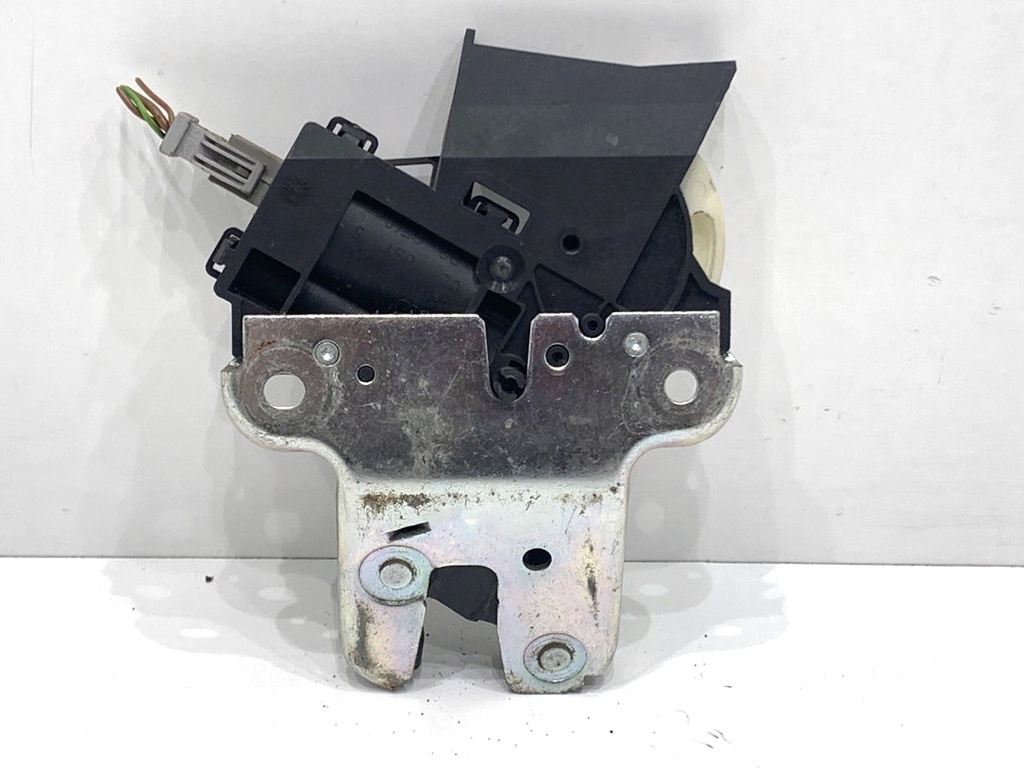 [STARK-875388] Cerradura de portón trasero Audi A5