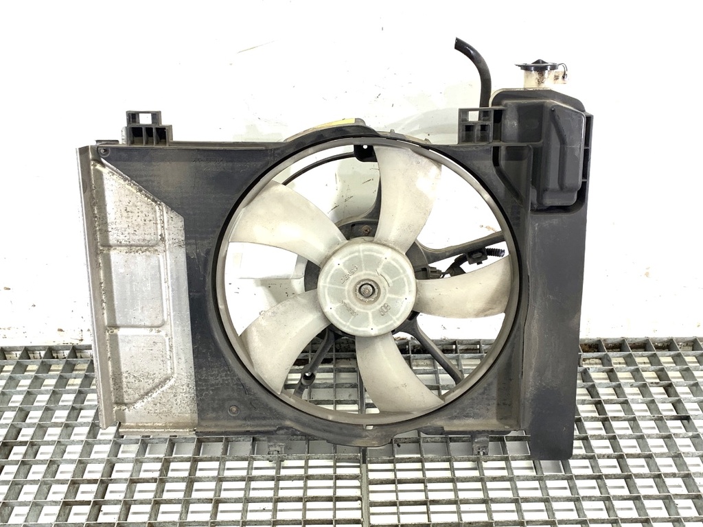 [STARK-741201] Ventilador del radiador Toyota Yaris (_P13_) 1.3 (NSP130_) 73 kW [99 KM] 2011-2022
