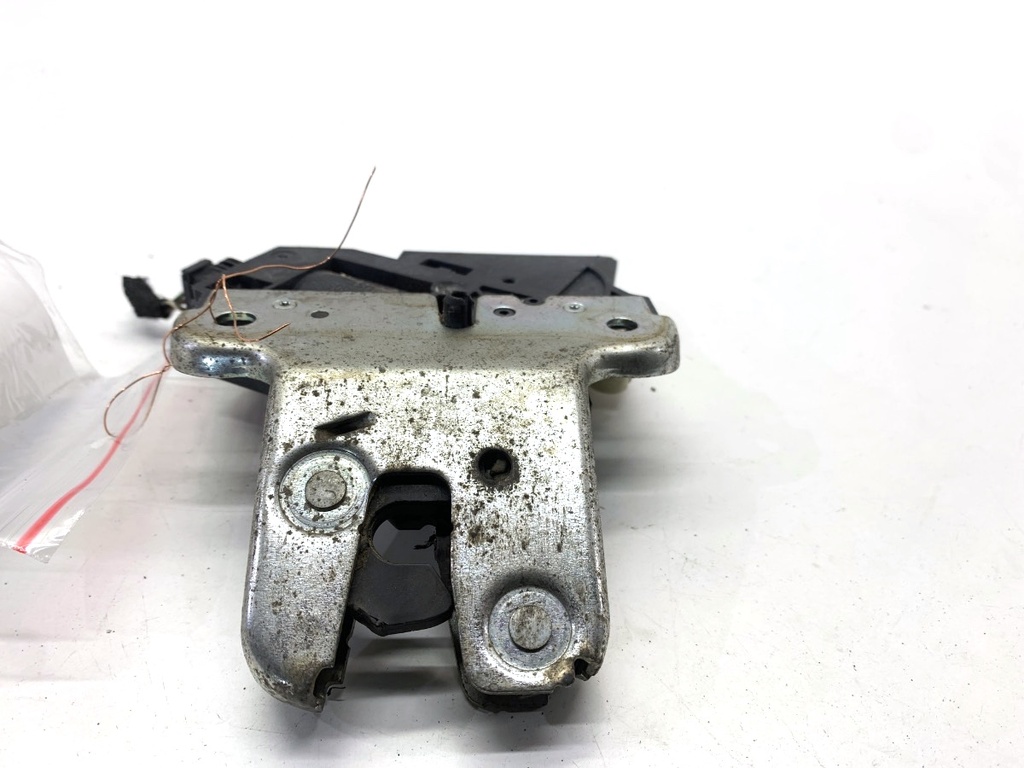 [STARK-909034] Cerradura de portón trasero Audi A8 D3 (4E2, 4E8)