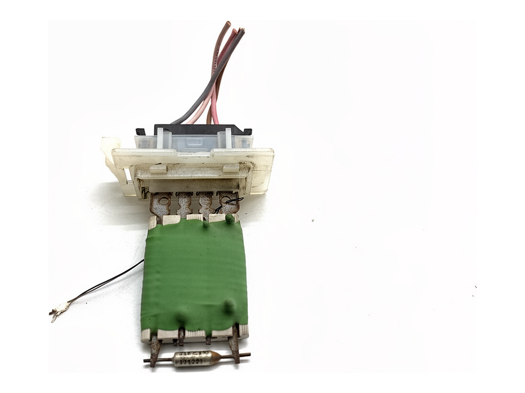 [STARK-928424] Resistencia de ventilador Dacia Logan MCV II