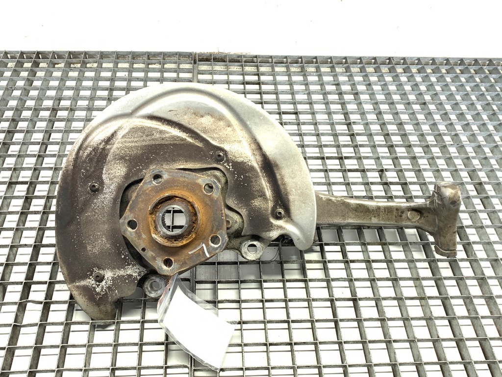[STARK-795905] Maza delantera izquierda AUDI A4 B9 Avant (8W5, 8WD) 2015-2025