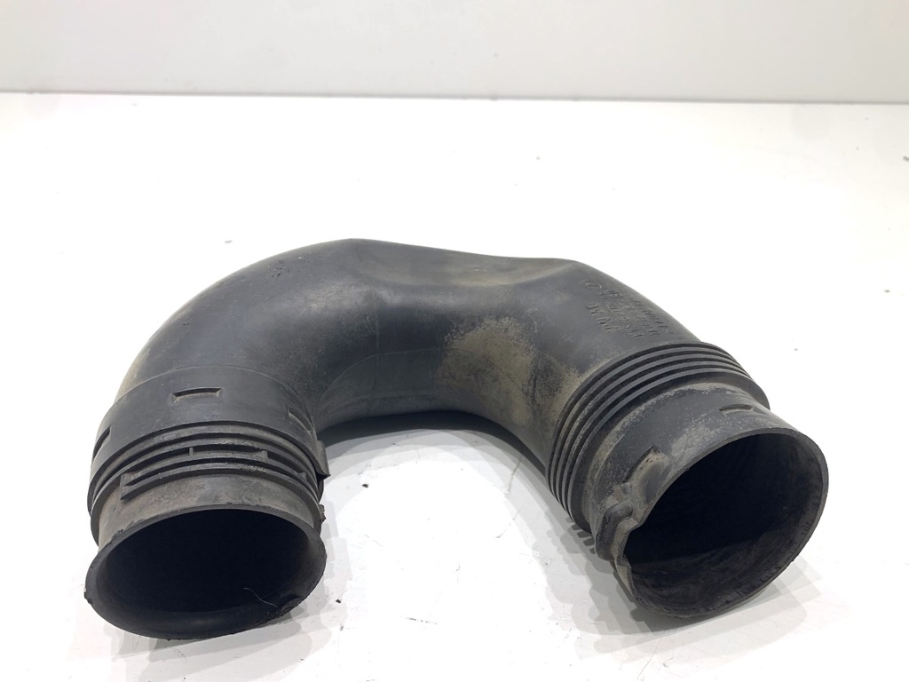 [STARK-904145] Tubo de aire VW Golf VI Variant (AJ5)