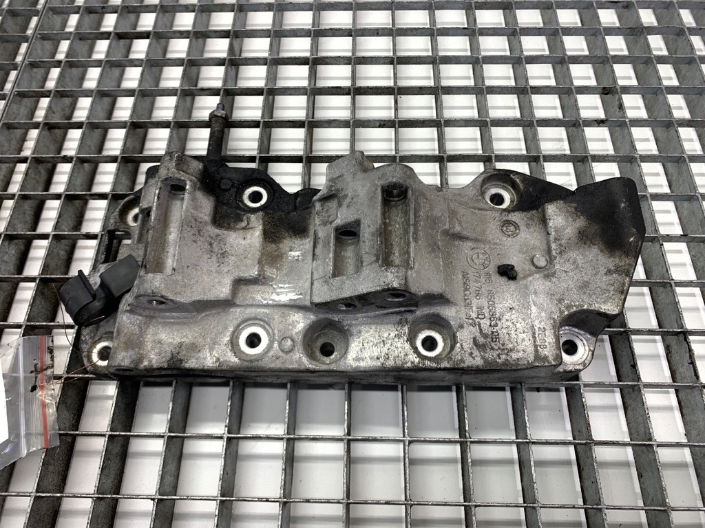 [STARK-853071] Soporte de alternador BMW 3 Touring (F31)