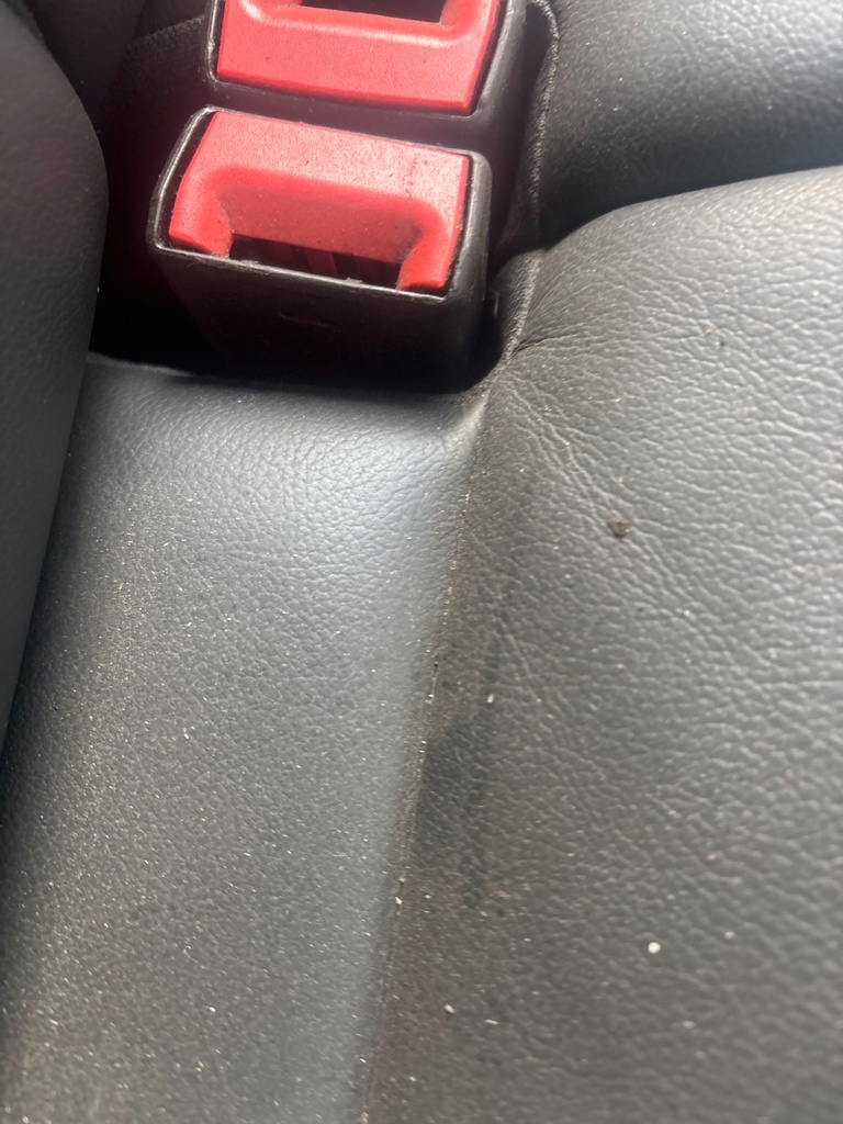 [EPE-129915] Cinturón de seguridad fila central trasera Volvo XC60