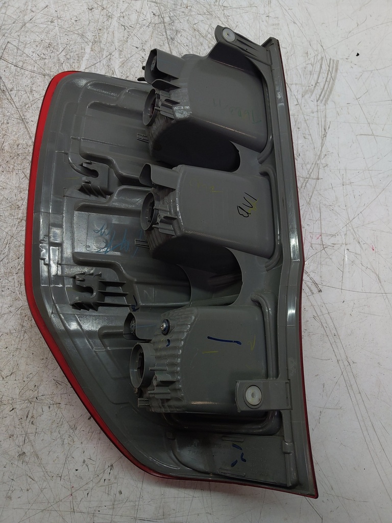 [MTD-540558] Piloto trasero derecho Ford Ranger TKE