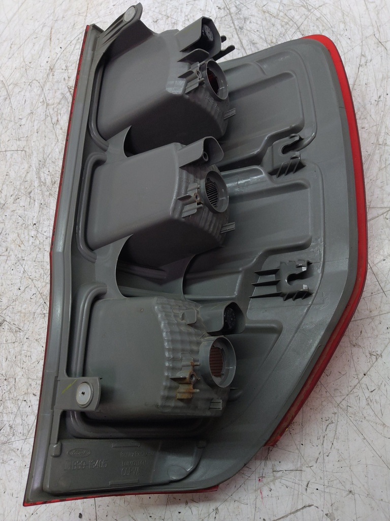 [MTD-540494] Piloto trasero izquierdo Ford Ranger TKE