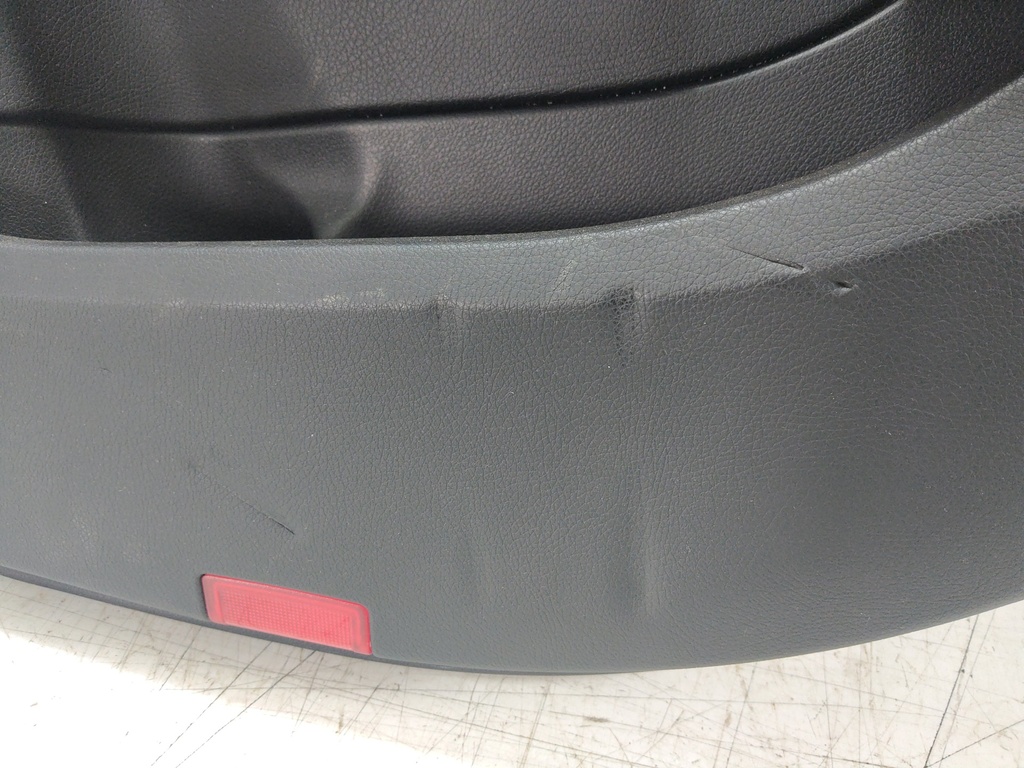 [MTD-540467] Revestimiento interior puerta trasera derecha Mercedes Clase C W205