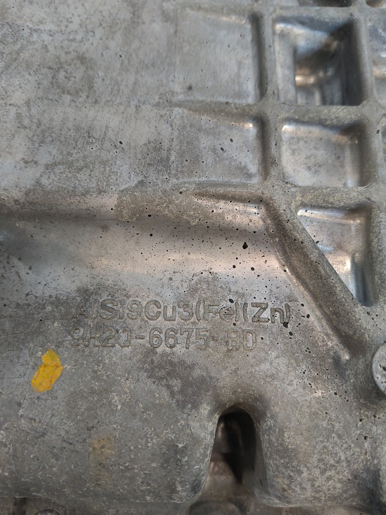 [MTD-540573] Parte superior del cárter de aceite Jaguar XJ
