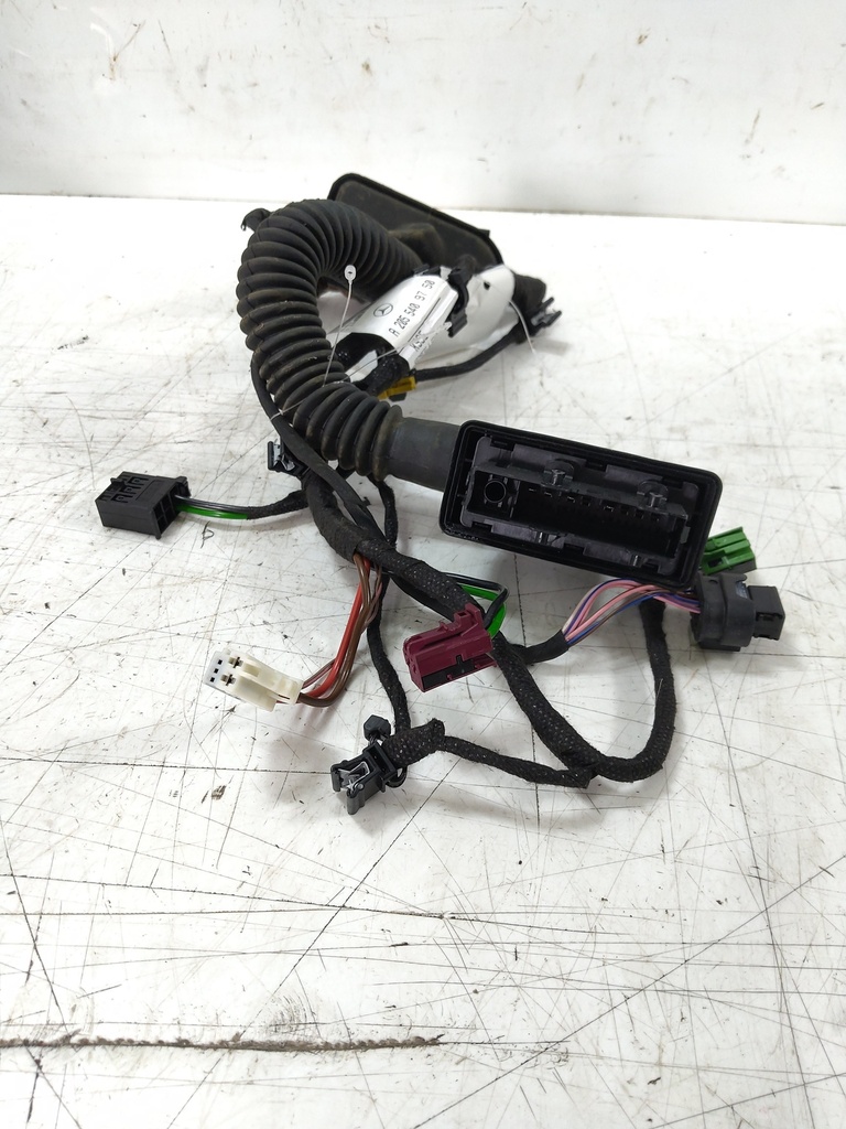 [MTD-540578] Mazo de cables portón trasero derecho Mercedes Clase C W205