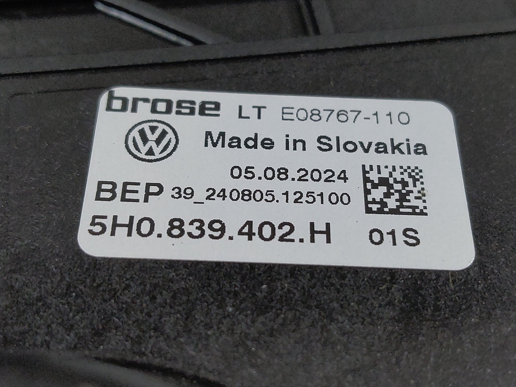 [MTD-540620] Elevalunas trasero derecho VW Golf 2024