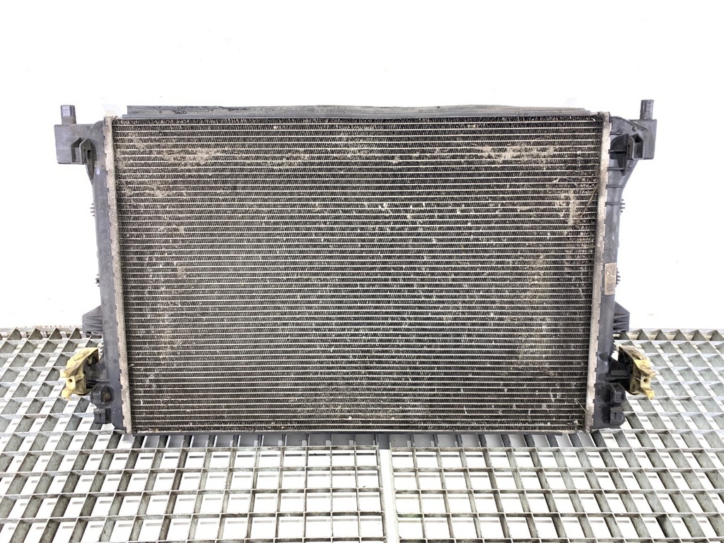 [STARK-804951] Intercooler VW Passat B8 Variant (3G5, CB5) 2.0 TDI 140 kW 2014-2022