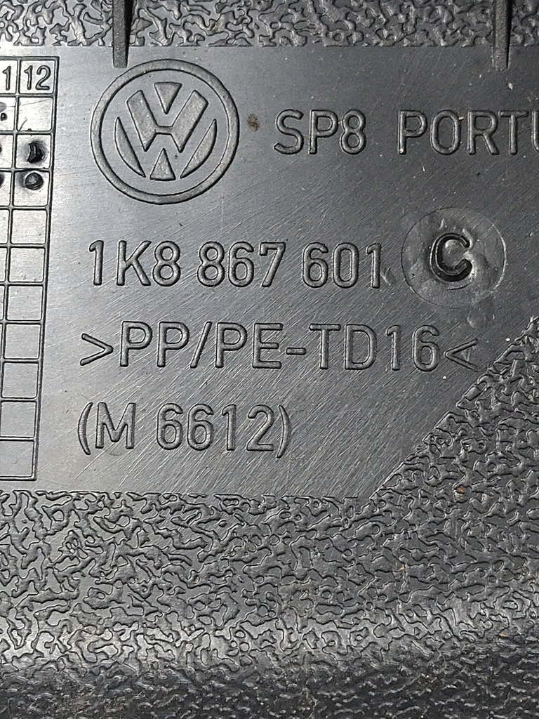 [MTD-540410] Panel de puerta VW Scirocco III 137