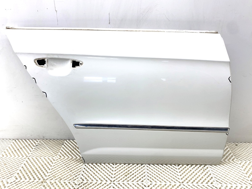 [STARK-794974] Puerta trasera derecha VW CC B7 (358) 2011-2016