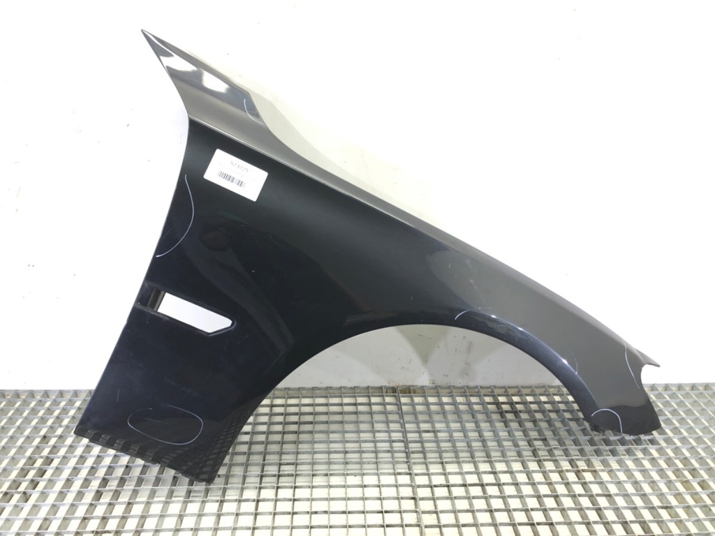[STARK-523725] Aleta delantera derecha BMW 7 (F01, F02, F03, F04) 2008-2015