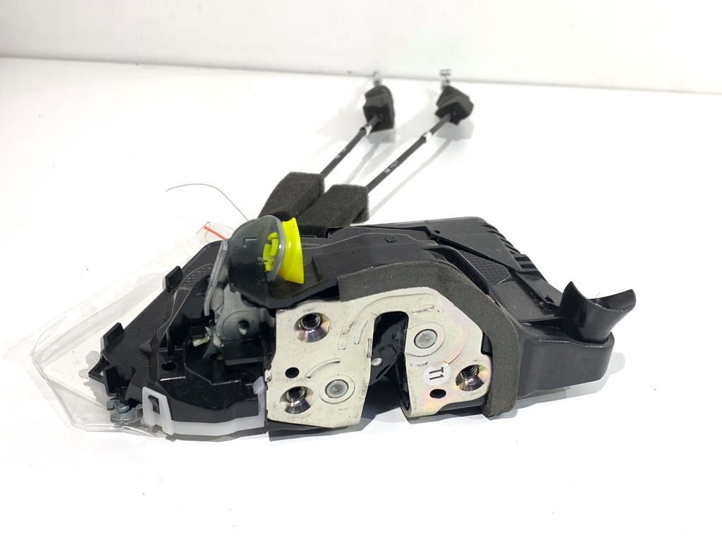 [STARK-810015] Cerradura de puerta delantera izquierda HONDA CR-V V (RW_, RT_) 2016-2022