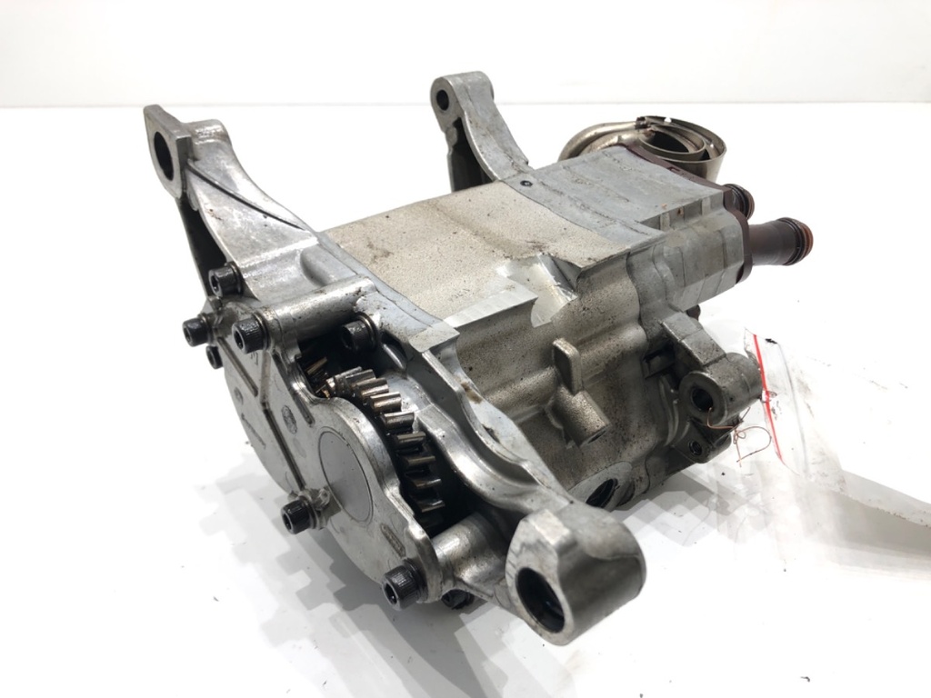 [STARK-663389] Bomba de aceite VW Touareg (7LA, 7L6, 7L7) 2002-2013 5.0 V10 TDI