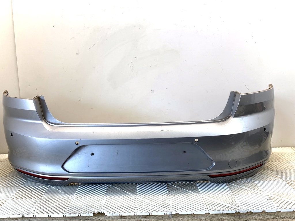[STARK-908377] Parachoques trasero VW Passat B8 (3G2, CB2) 2014-2022
