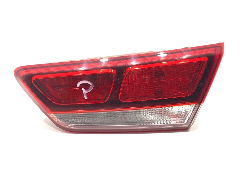 [STARK-817441] Piloto trasero derecho KIA Optima (JF) 2015-2022