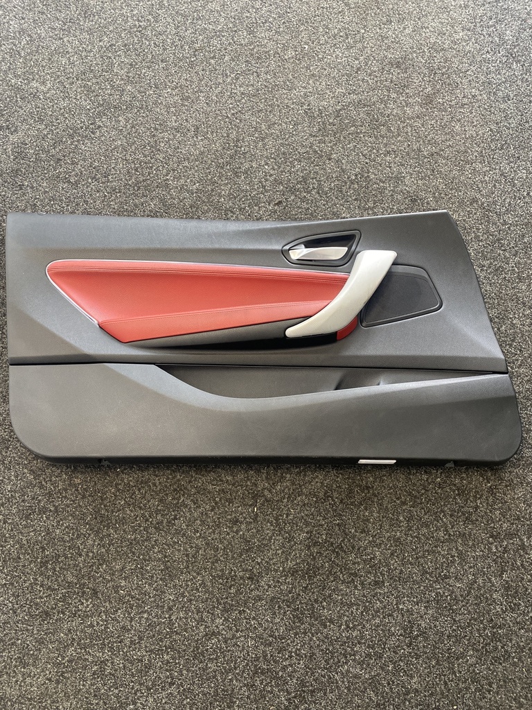 [EPE-105921] Panel de puerta delantero izquierdo BMW Serie 1 2014