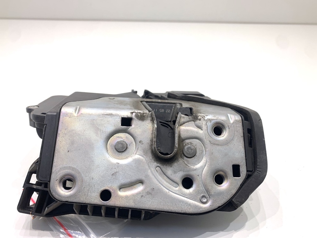 [STARK-867629] Cerradura de puerta trasera derecha VW Sharan (7N1, 7N2) 2010-2022