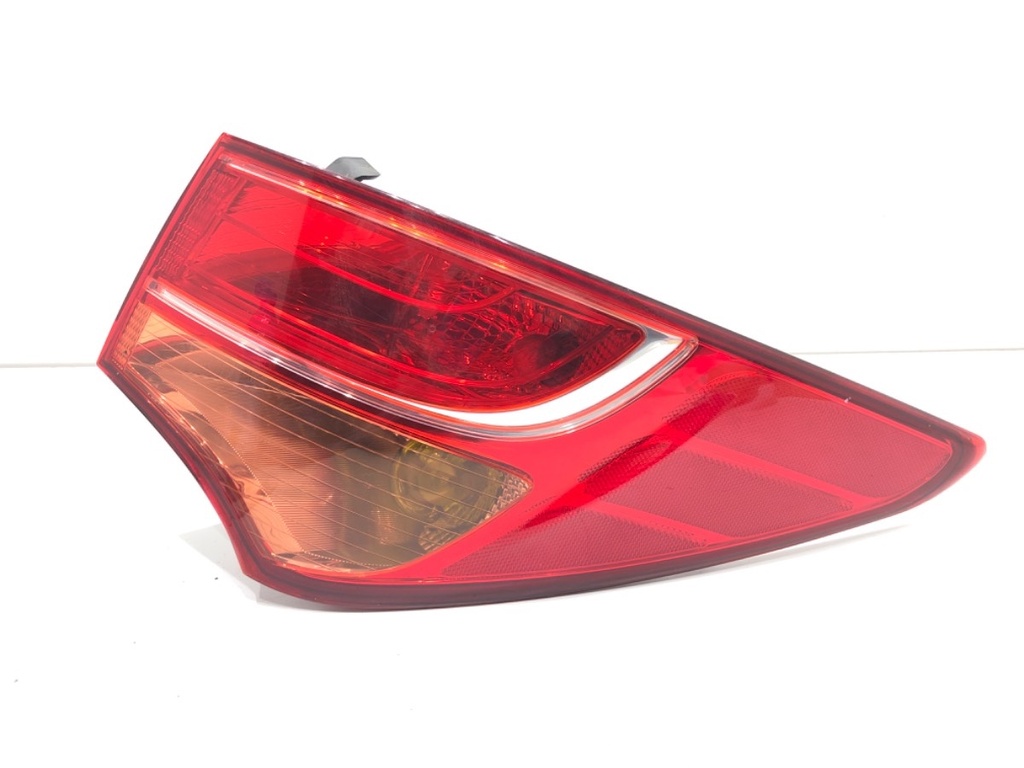 [STARK-820660] Piloto trasero derecho Hyundai Santa Fe III (DM, DMA) 2012-2022