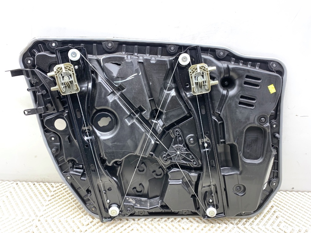[STARK-793802] Elevador de ventana delantero derecho Mercedes-Benz GLE (V167) 2018-