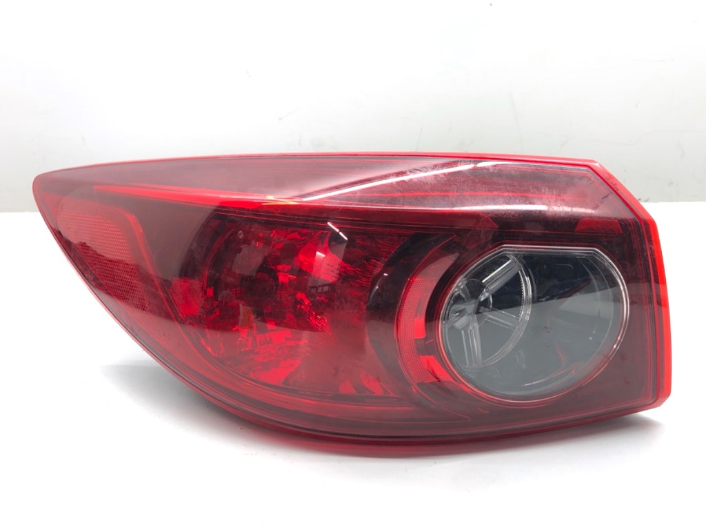 [STARK-846629] Piloto trasero izquierdo MAZDA 3 sedán (BM_, BN_) 2013-2022