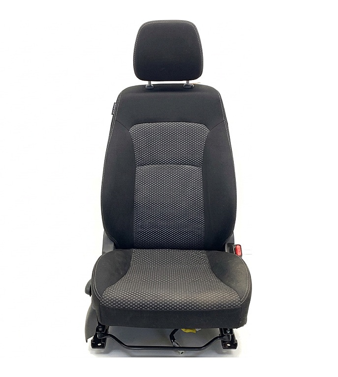 [STARK-911984] Asiento delantero derecho SUZUKI VITARA (LY) 2015-2022