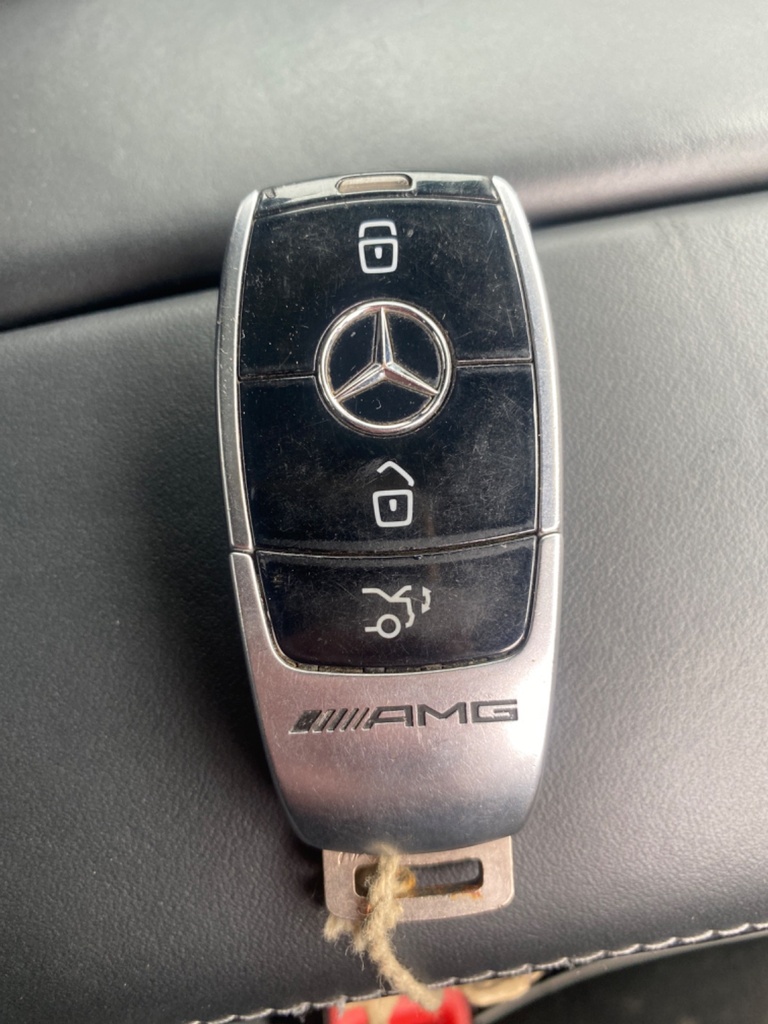 [EPE-106913] Llave Mercedes-Benz Clase E W213 AMG 63