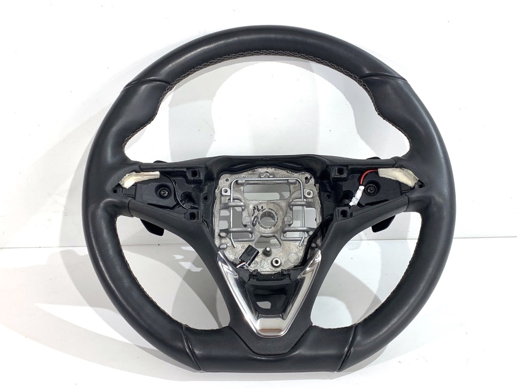 [STARK-829210] Volante de dirección Opel Corsa F 2019-2022 1.2 74 kW