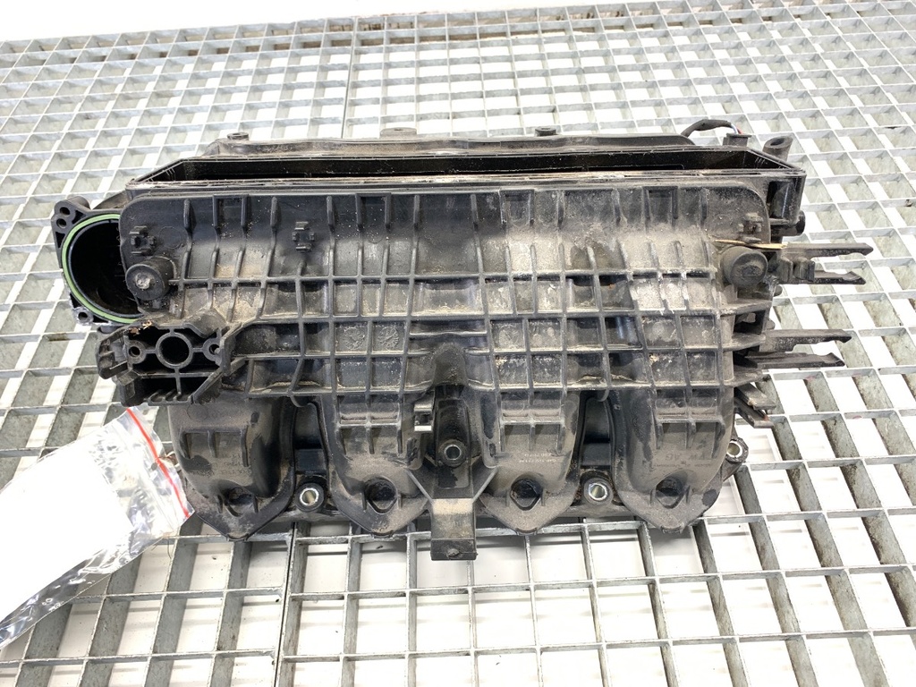 [STARK-840245] Colector de admisión SKODA SUPERB III Kombi (3V5) 1.4 TSI iV 160 kW 218 CV 2019-2022