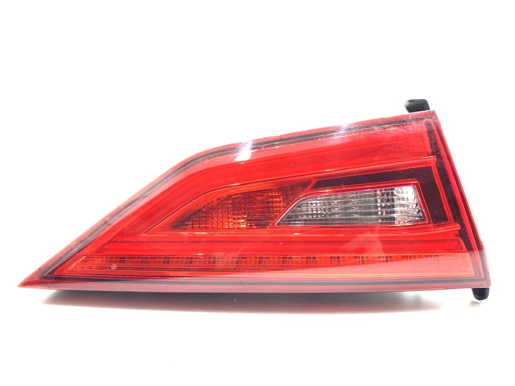 [STARK-830493] Piloto trasero izquierdo AUDI A3 Limousine (8VS, 8VM) 2013-2022