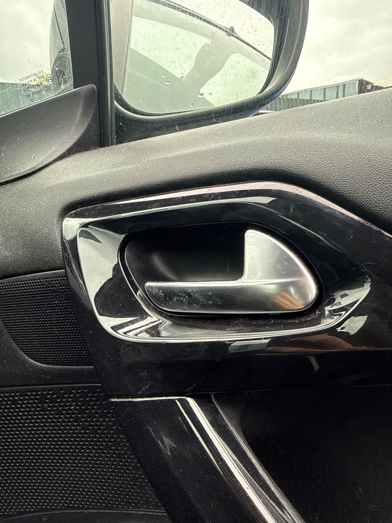 [EPE-107243] Tirador puerta delantera interior derecha Peugeot 208