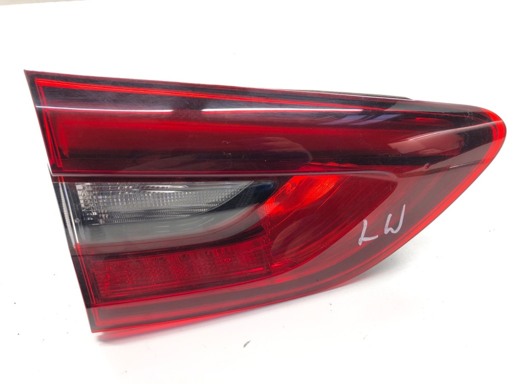 [STARK-872912] Piloto trasero izquierdo OPEL INSIGNIA B Sports Tourer (Z18) 2.0 CDTi 174 CV 2020-2022