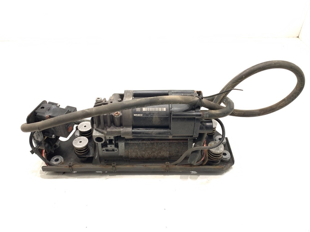 [STARK-880058] Bomba de suspensión BMW Serie 5 Touring (F11) 2009-2017