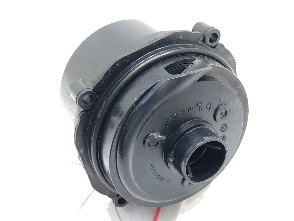 [STARK-880151] Bomba de agua adicional TESLA MODEL Y (5YJY) 2019-2022