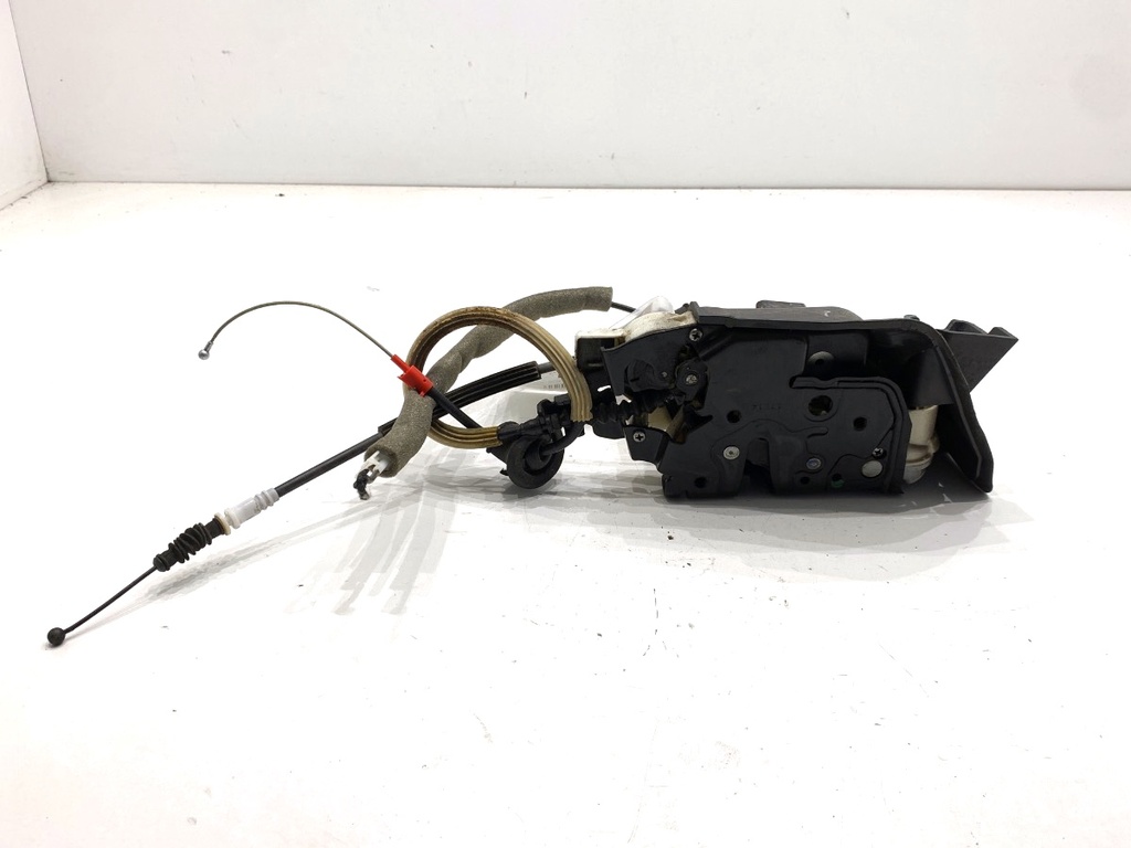 [STARK-882626] Cerradura de puerta delantera izquierda Audi A8 D4 (4H2, 4H8, 4HC, 4HL) 2009-2018